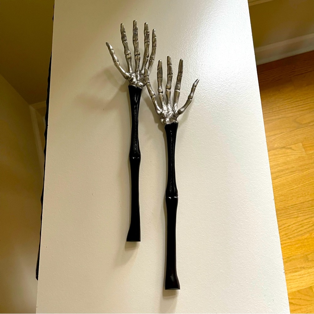 Peltrina Halloween Metal Salad Servers